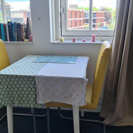 Airbnb 'Logeren Aan Het Plein' In Het Centrum Van Meppel Exteriér fotografie